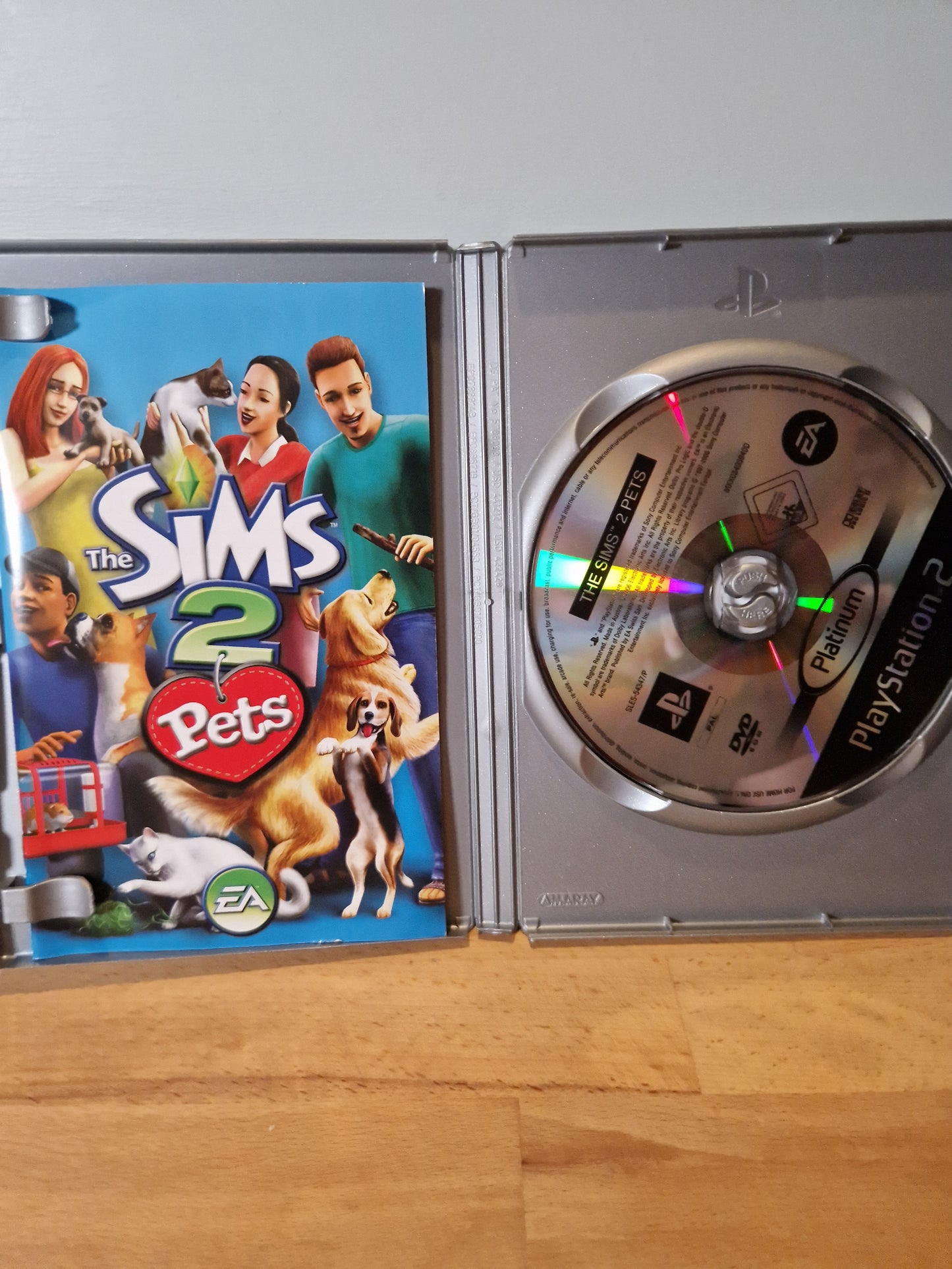 The Sims 2 Pets PS2