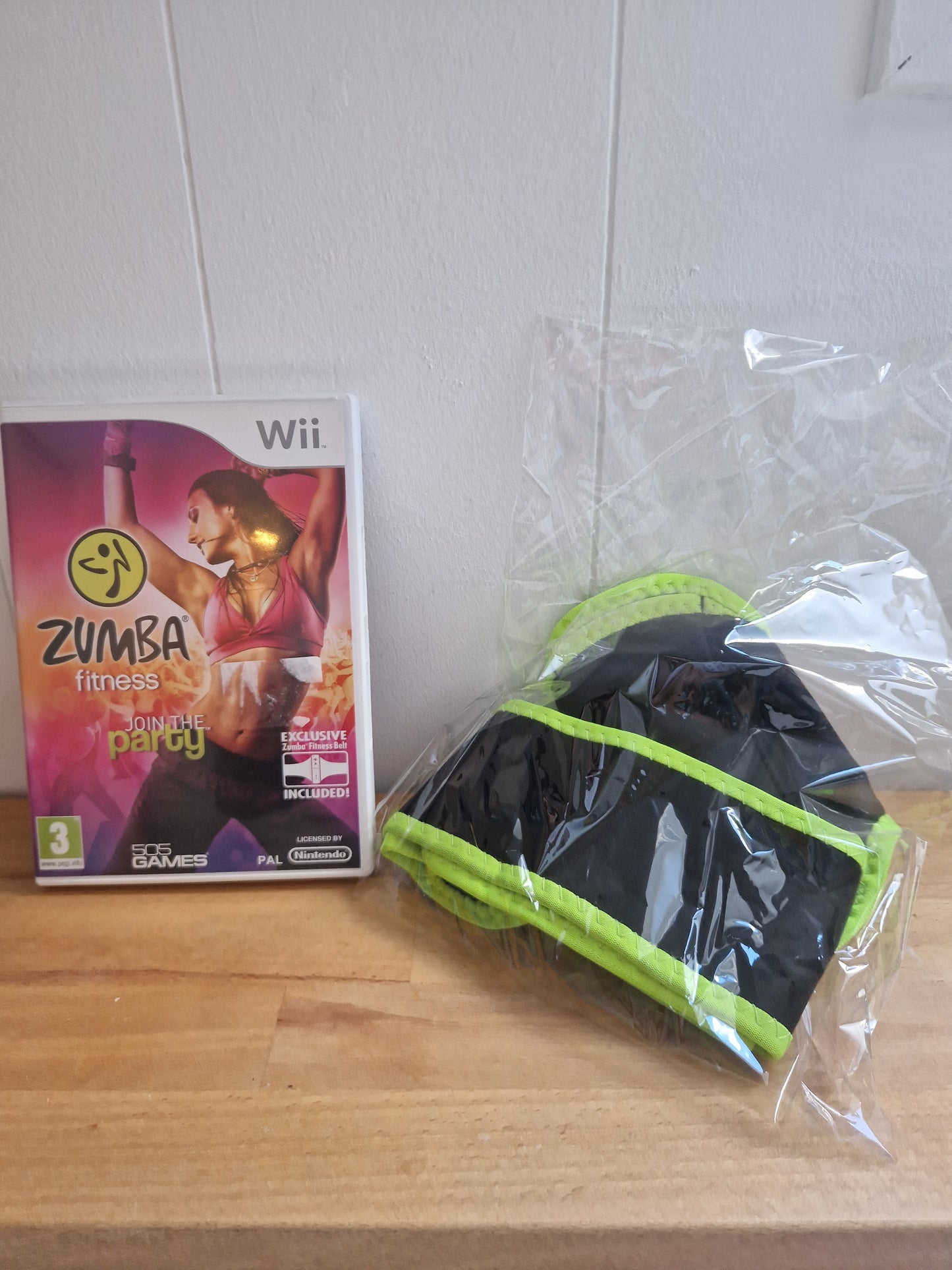 Zumba fitness Nintendo Wii Bundle